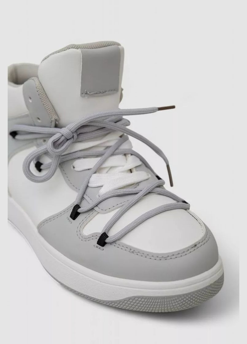 Білі високі жіночі кросівки Loretta білі (304290196)