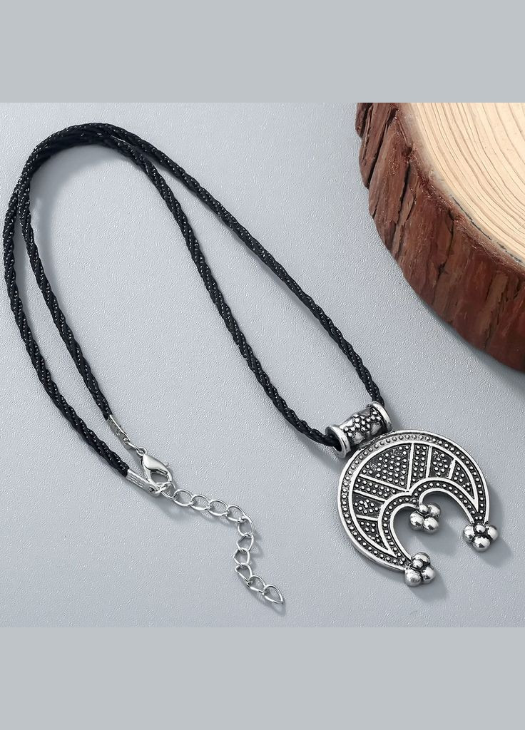 Кулон підвіска Слов'янський оберег Лунниця 2 кольори жіночий магічний амулет талісман на шнурку No Brand (336947968)