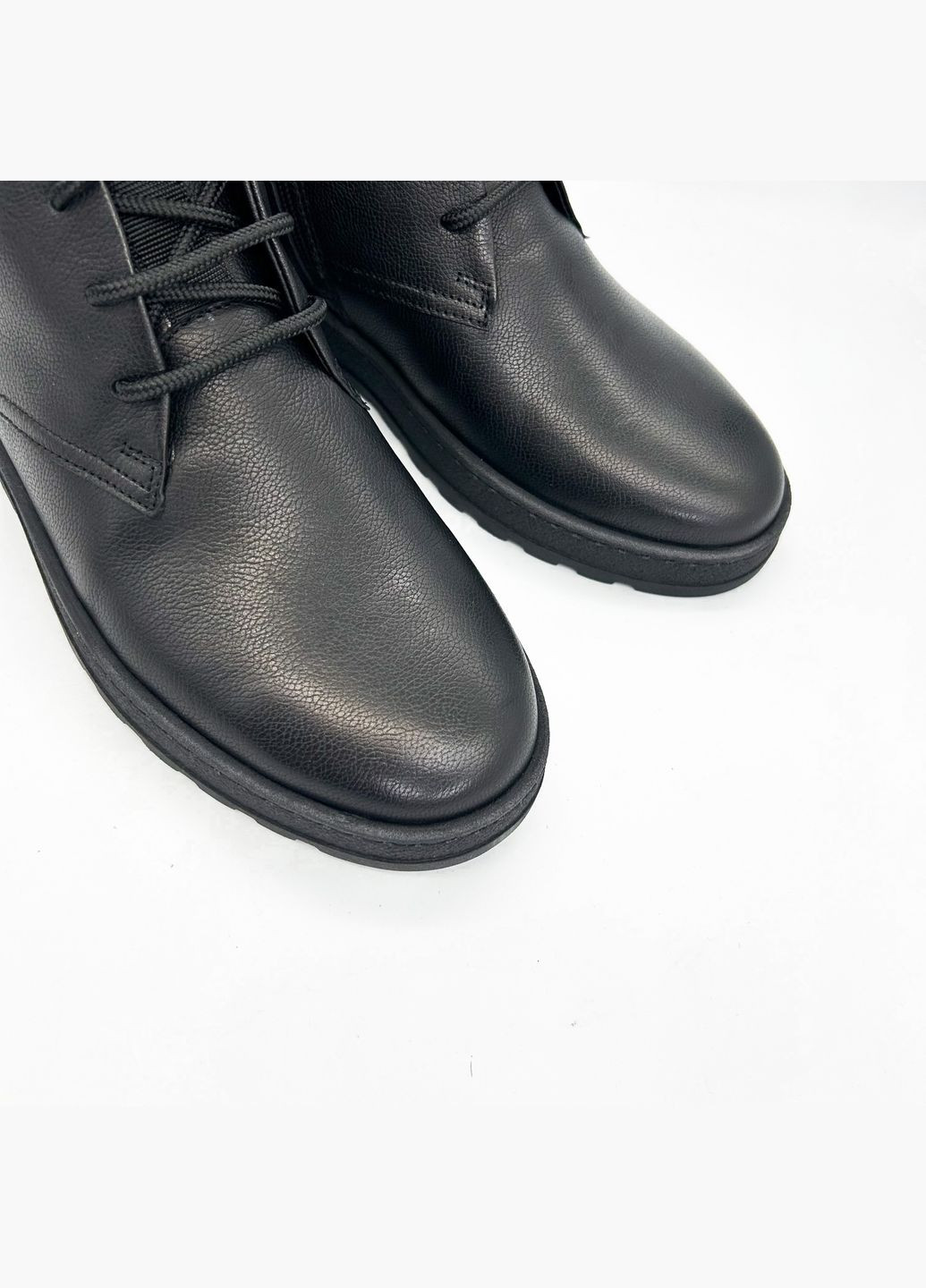 Черные зимние ботинки (р) кожа 0-2-2-8341 Stepter