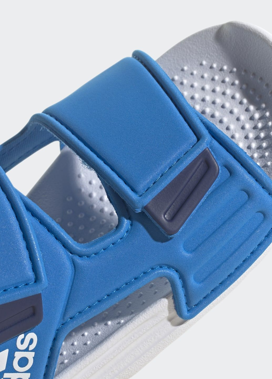 Синие спортивные сандалии altaswim adidas
