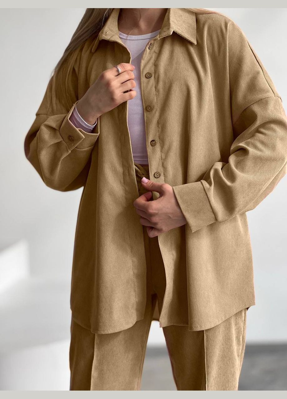 Шикарний якісний костюм бежевого кольору двійка (сорочка+штани) з мікро-вельвету, що ідеально підходить для прогулянки ввечері. No Brand 082-4 (285785935)