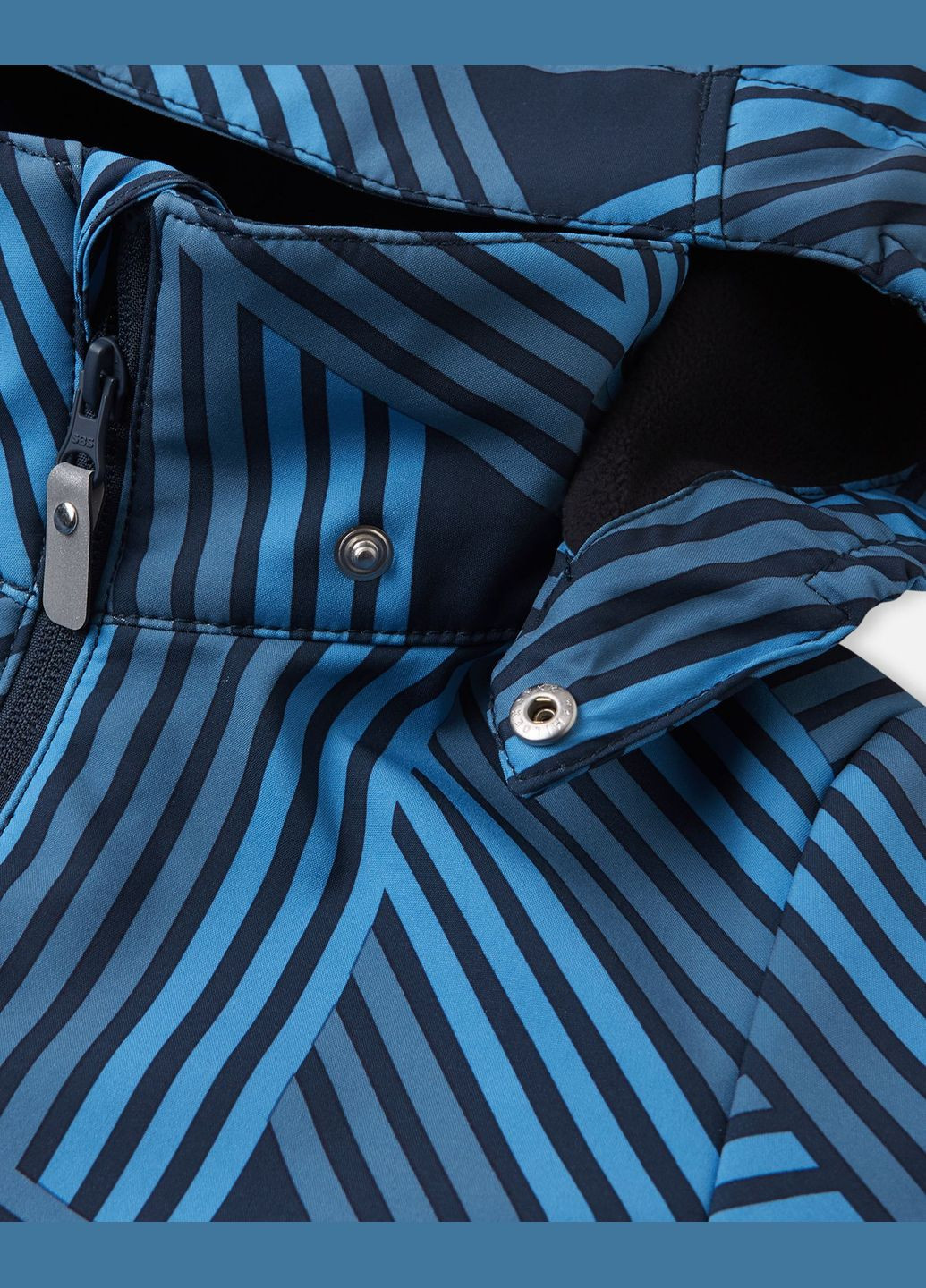 Темно-синяя демисезонная куртка softshell Reima Kuusela