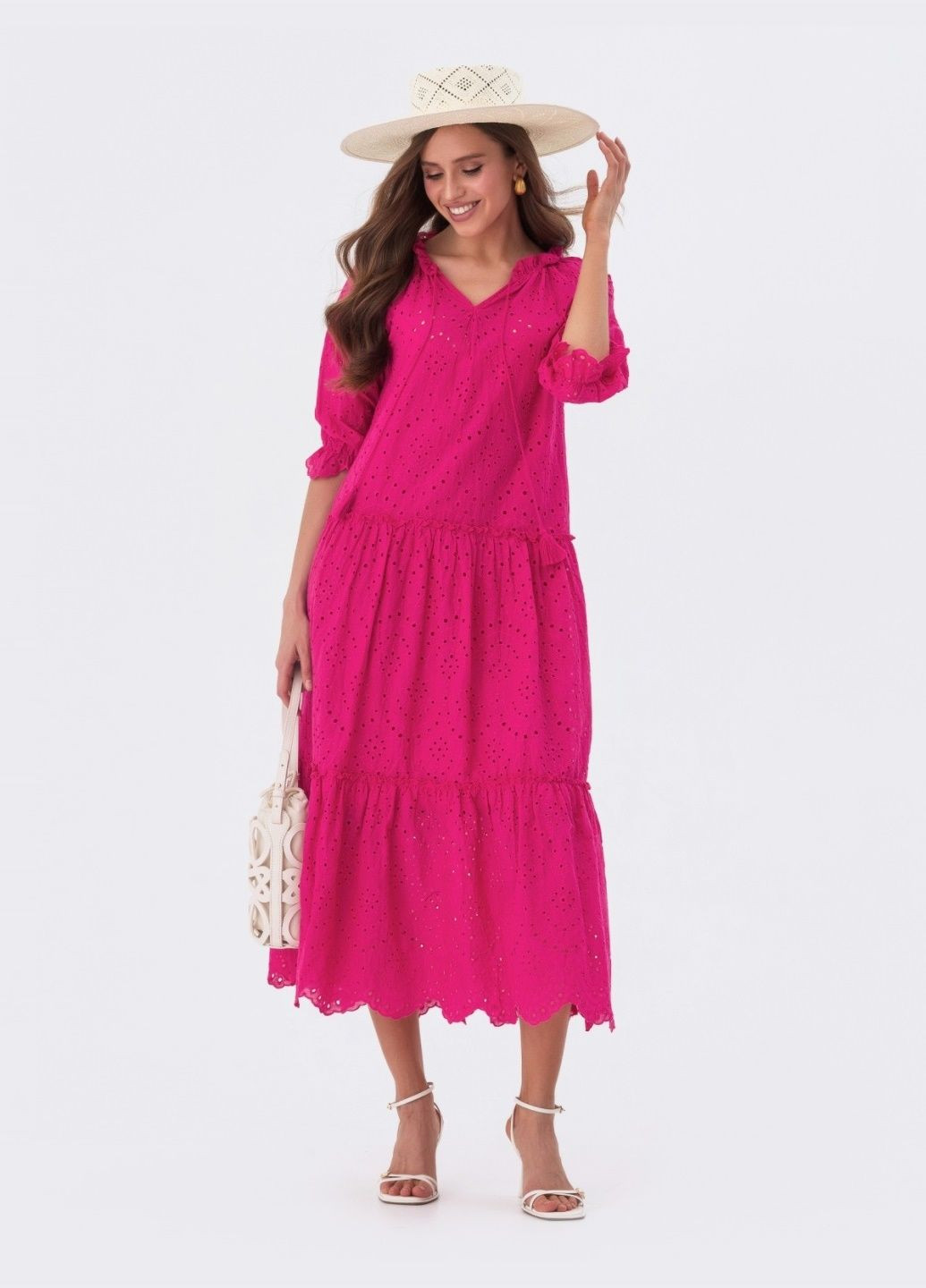 Фуксиновое (цвета Фуксия) платье а-силуэта из прошвы цвета фуксия Dressa