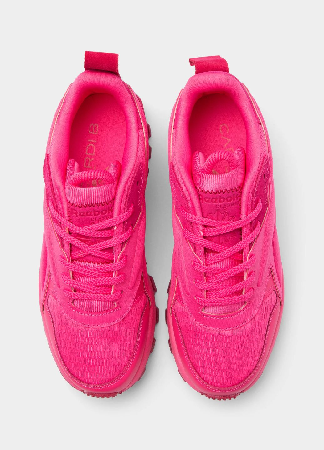 Розовые кроссовки женские Reebok CL CARDI V2