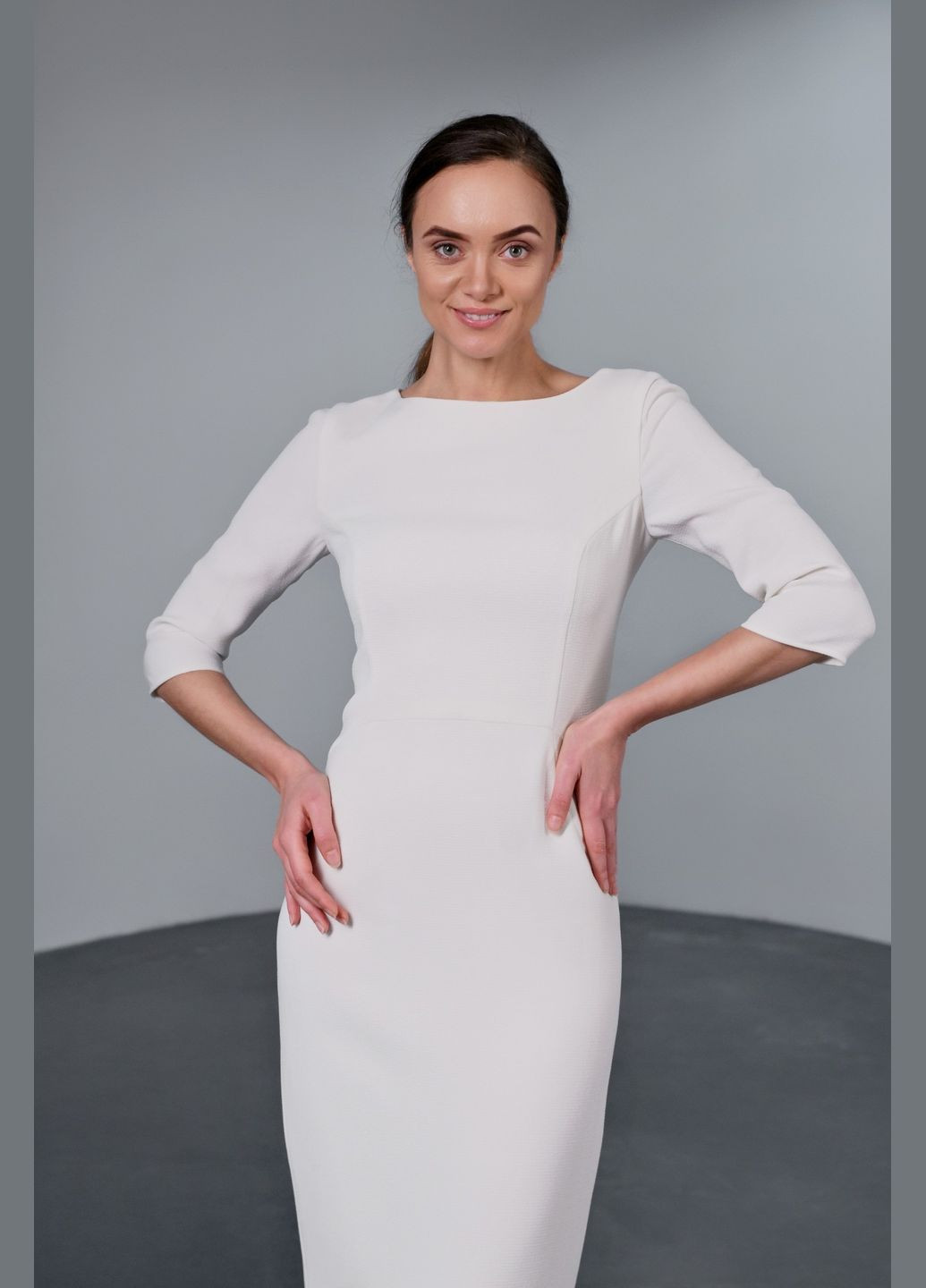 Белое деловое элегантное белое платье миди футляр Nai Lu-na by Anastasiia Ivanova однотонное
