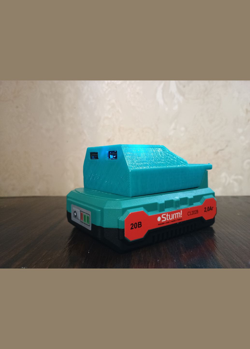 Usb адаптер на аккумулятор Sturm (316318441)