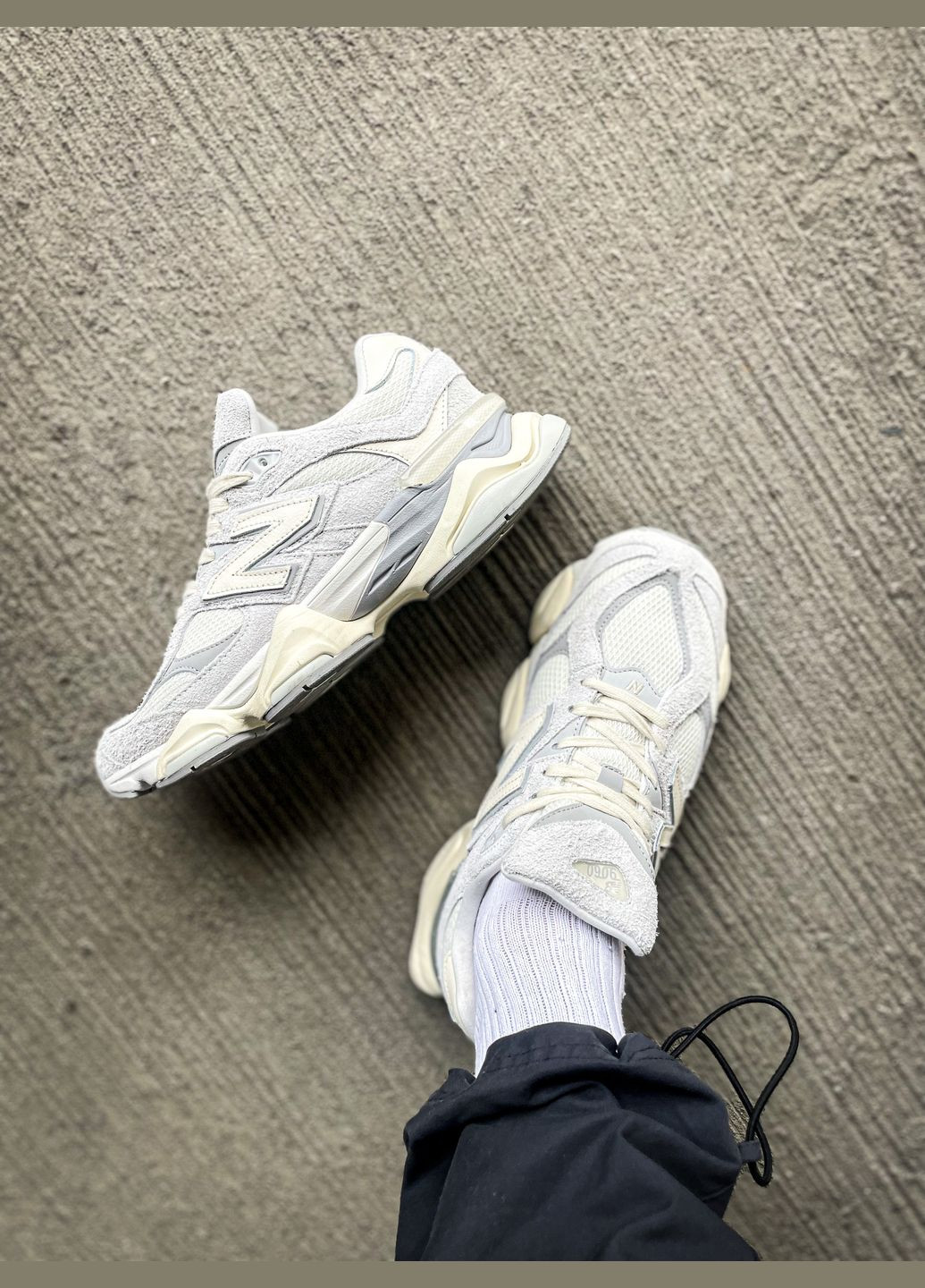 Сірі Осінні кросівки чоловічі і жіночі new balance 9060 quartz grey | нью беланс 9060 сірі No Brand