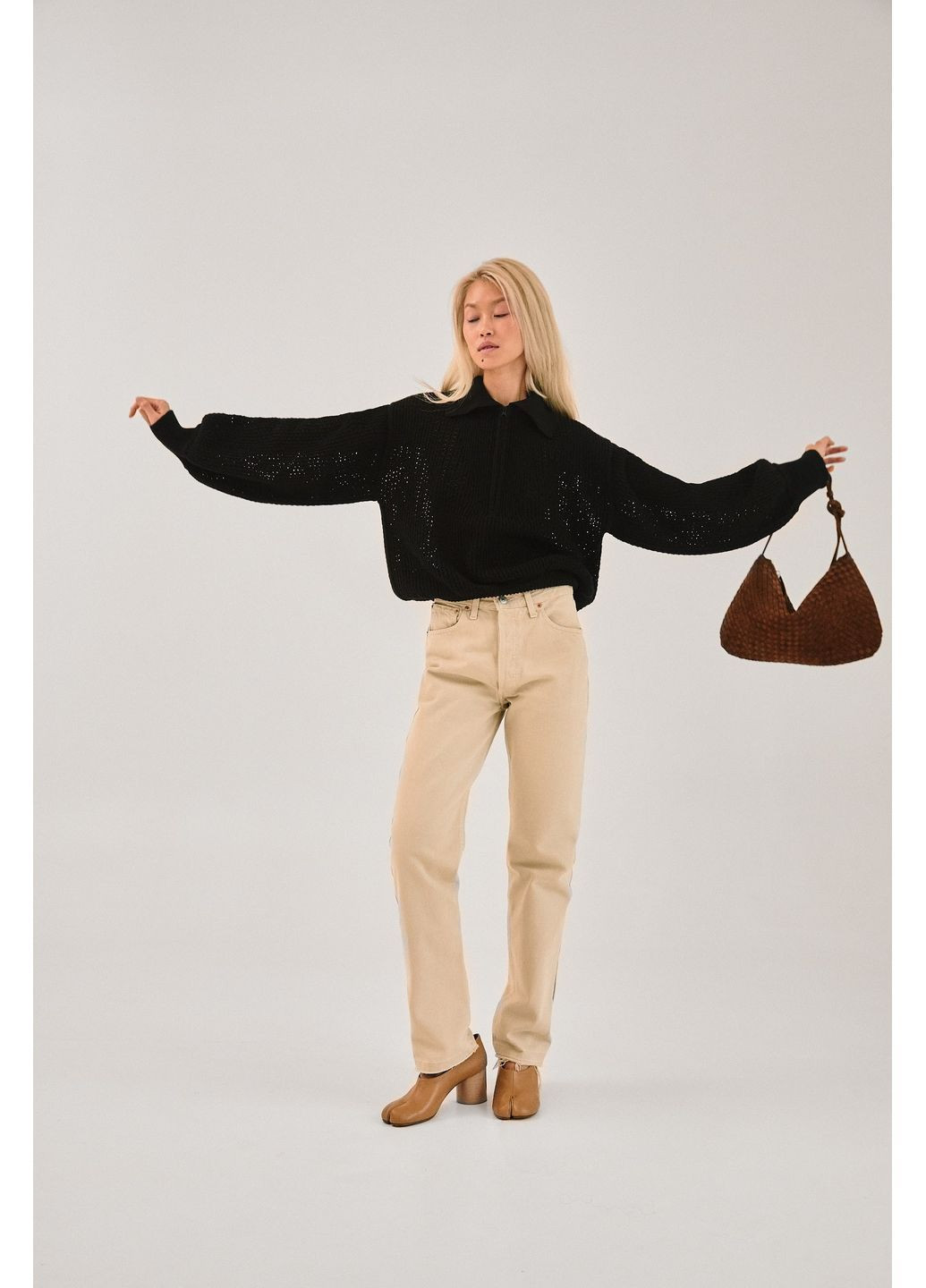 Чорний поло светр в стилі кроше Sage