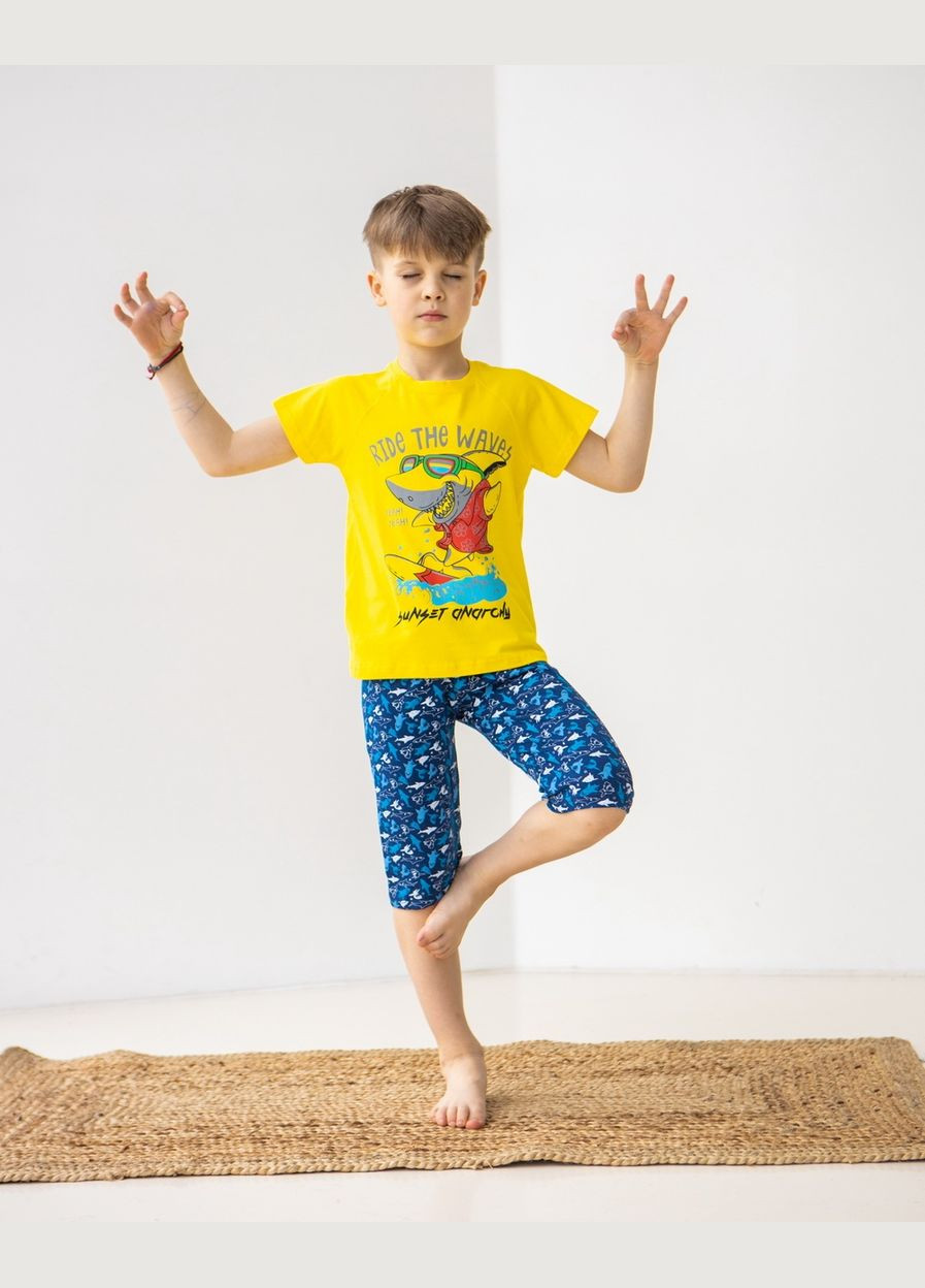 Жовта комплект із шортами на хлопчика Tom John