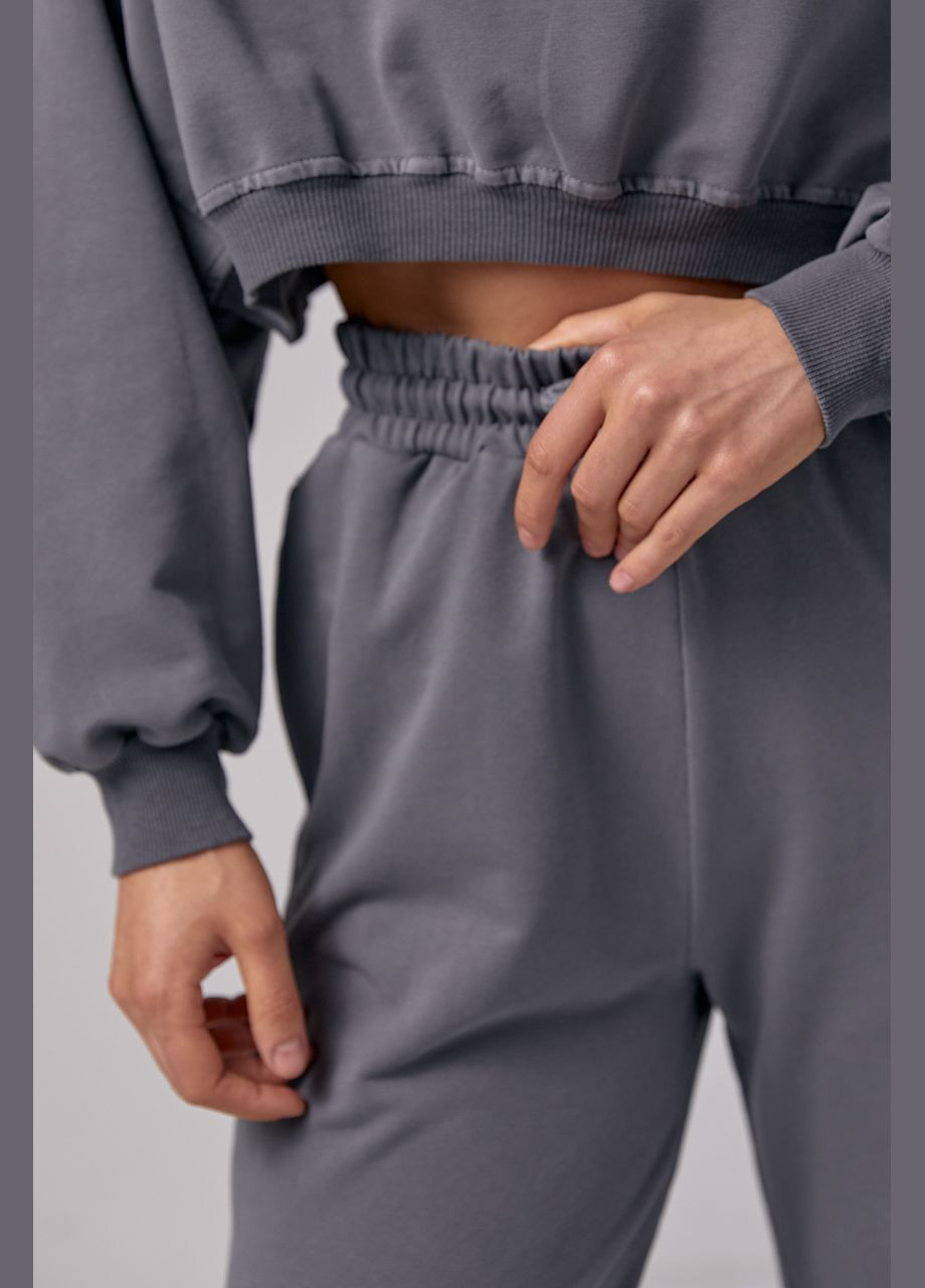 Женский спортивный костюм с укороченным свитшотом и джоггерами - темно-серый Lurex (282957661)