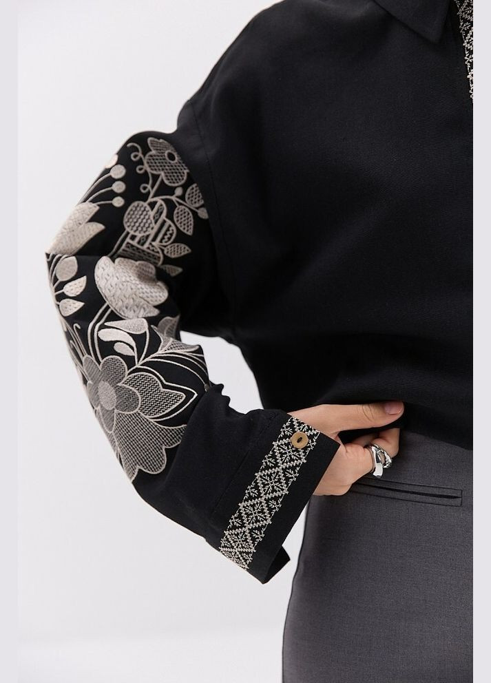 Чёрная рубашка женская чёрная вышиванка с золотистыми узорами mkar69223-3 Modna KAZKA (337145130)