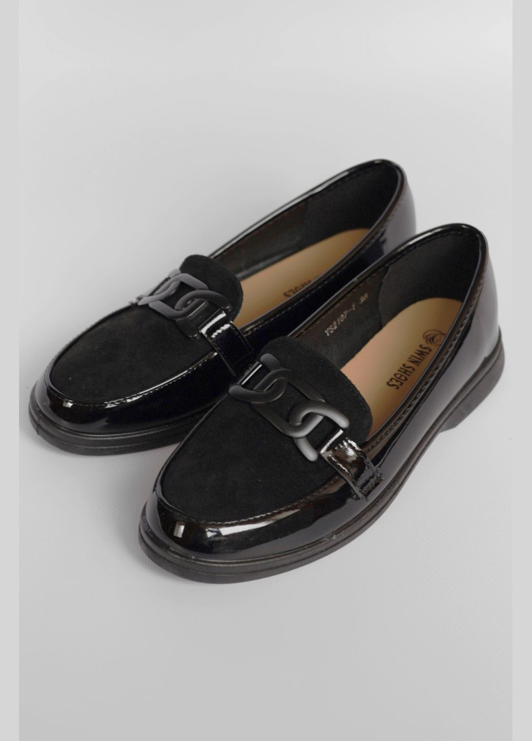 Туфлі-лофери жіночі чорного кольору Let's Shop (292548820)
