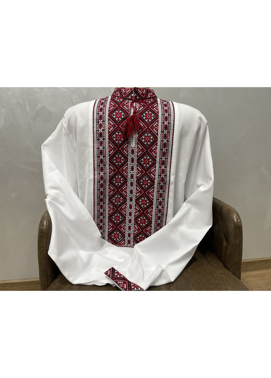 Біла стильна чоловіча вишиванка на білому домотканому полотні ручної роботи ч - 2084. m (371907819)