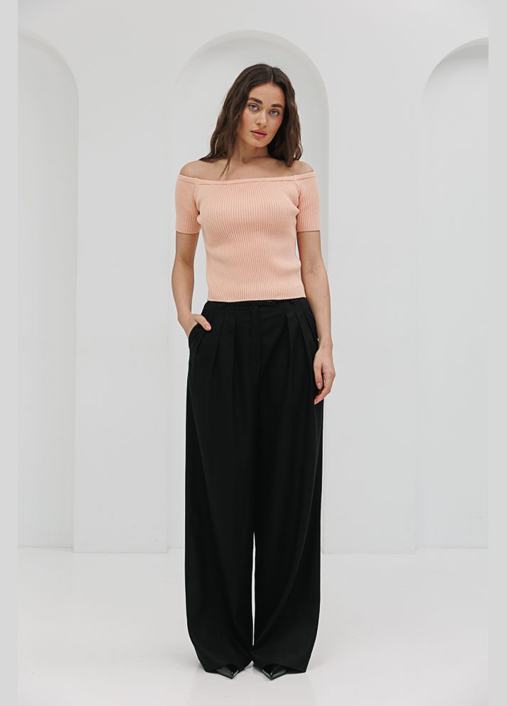 Жіноча в'язана футболка з відкритими плечима Arjen - (294907368)