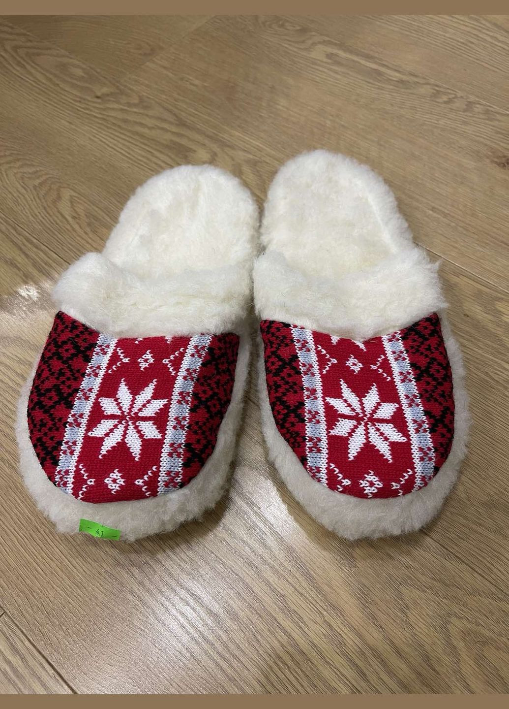 Красные женские домашние теплые тапочки из натуральной шерсти No Brand с вышивкой