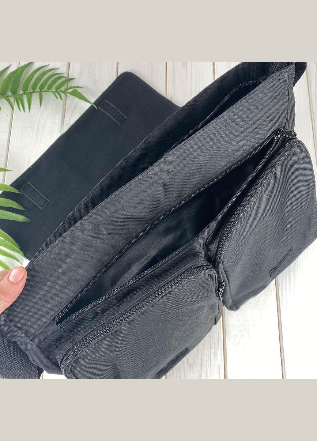 Мужская (женская) сумка через плечо для спортзала дорожная универсальная Цветы #002 Черный No Brand (322119603)