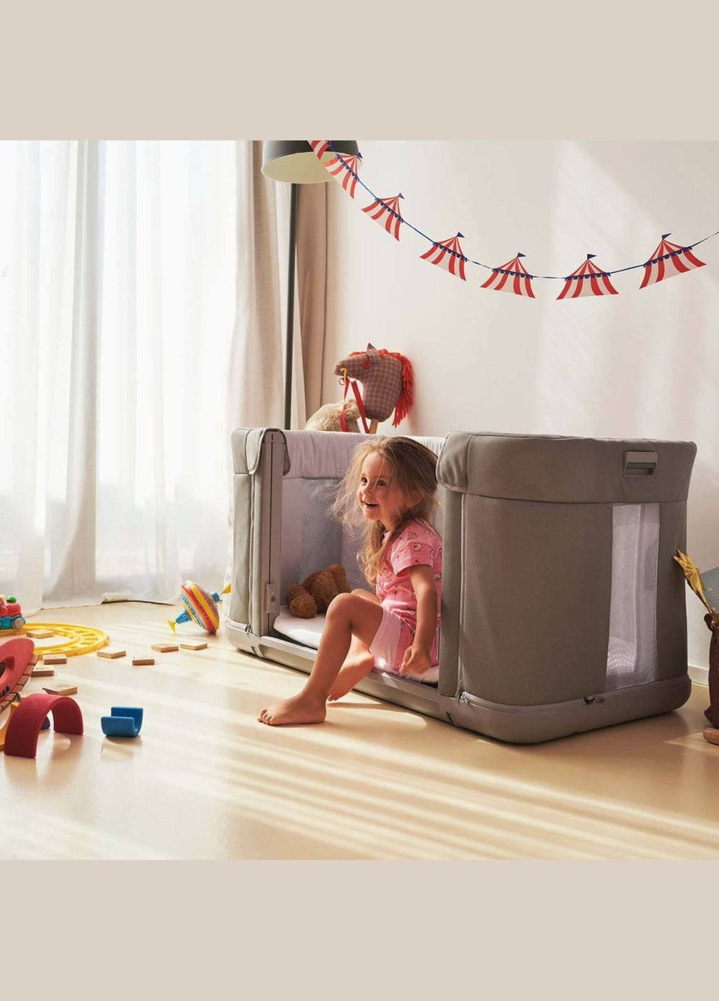 Кровать детская 3 в 1 Next2Me Forever, светло-бежевая Chicco (322819162)