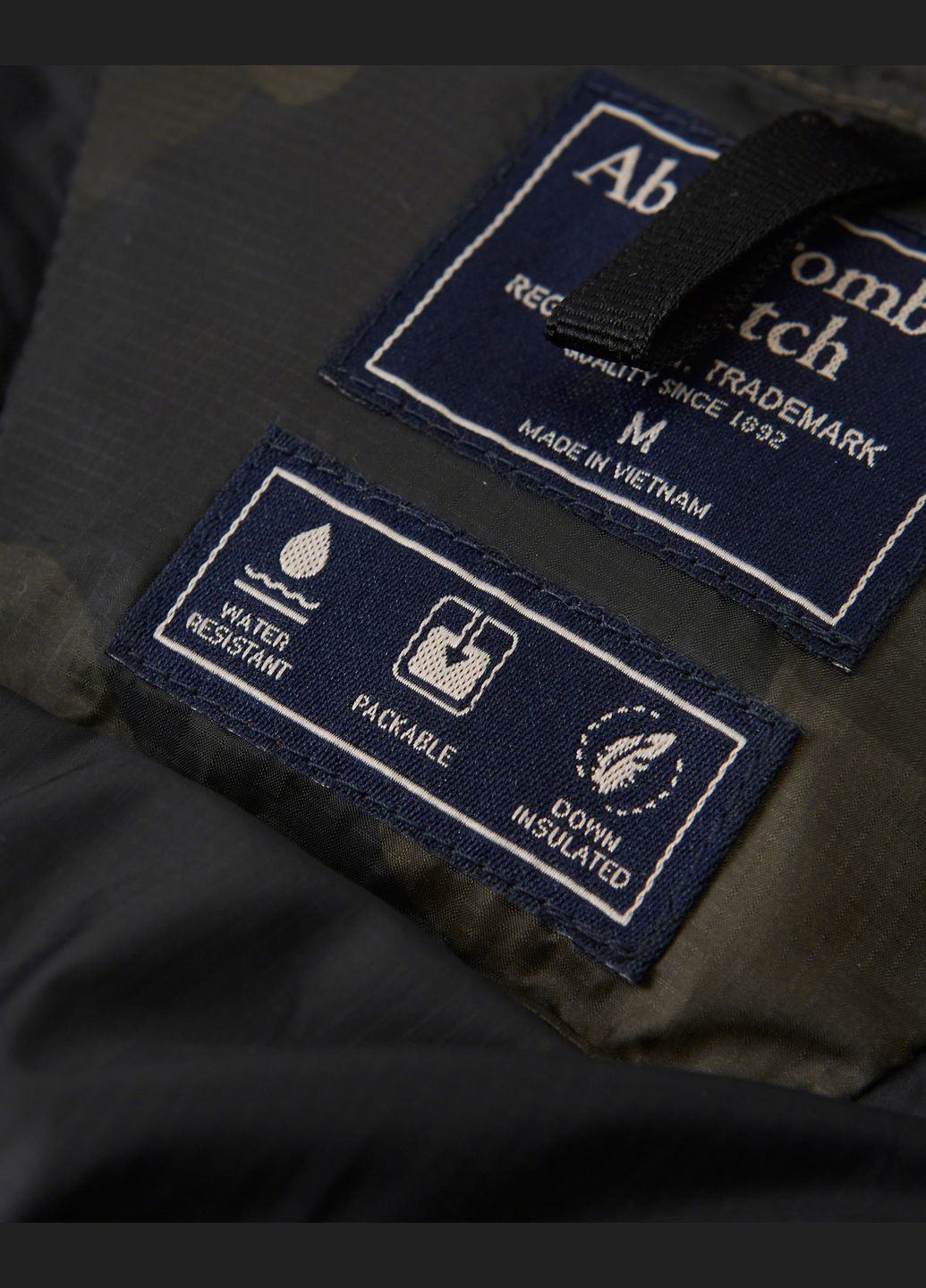 Оливковая (хаки) демисезонная куртка Abercrombie & Fitch