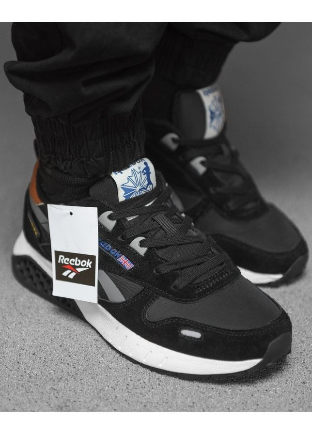 Черно-белые всесезонные кроссовки medium classik grey Reebok