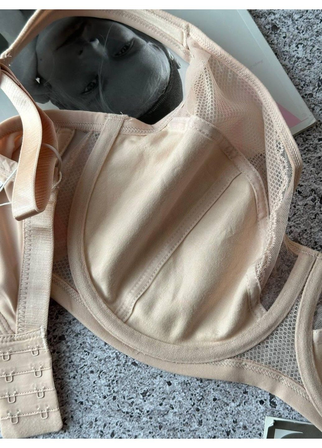 Бежевий комфортний бюстгальтер великих розмірів м’які чашки без поролону бежевий Lanny Mode