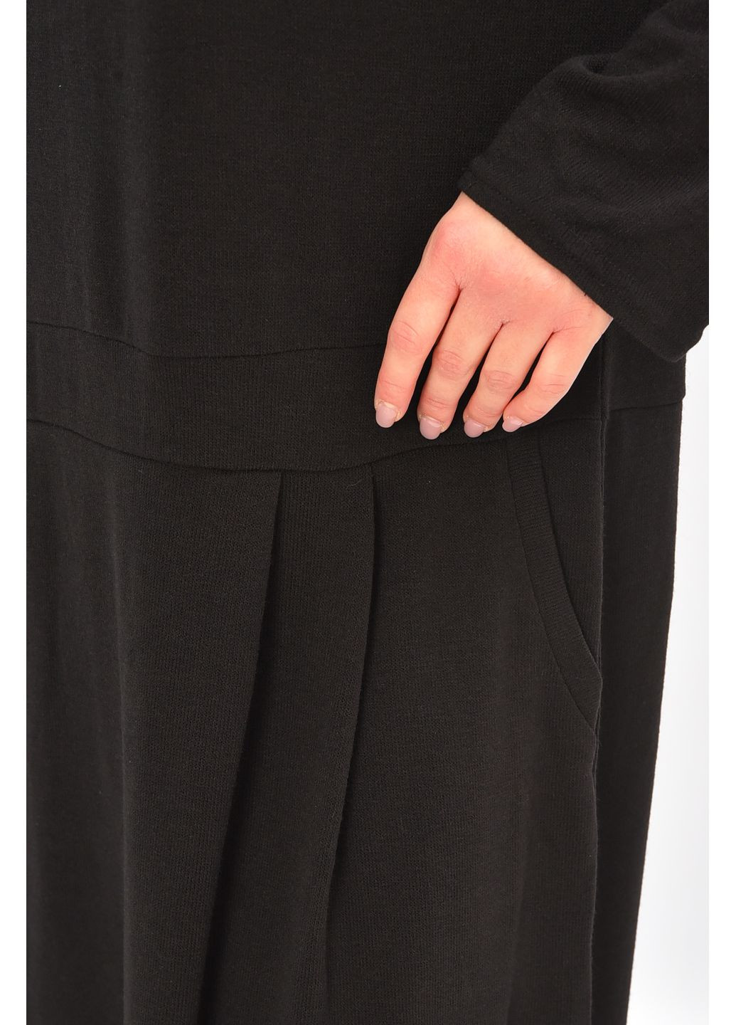 Черное повседневный платье женское однотонное полубатальное черного цвета с баской Let's Shop однотонное