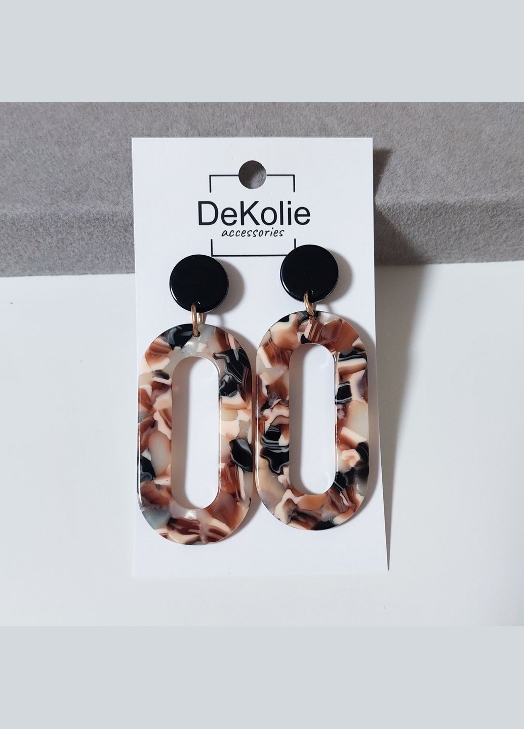 Довгі жіночі сережки з акрилу MK0875 різнокольорові DeKolie (322318988)