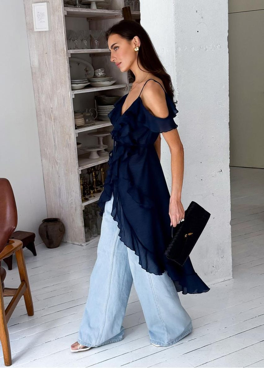 Синяя длинная женская блузка с воланами и открытыми плечами artknit (ak40757p) Art Knit