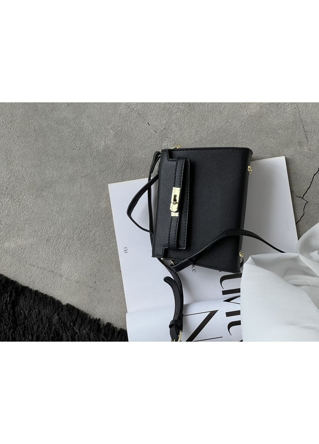 Сумка чорного кольору No Brand (372977625)