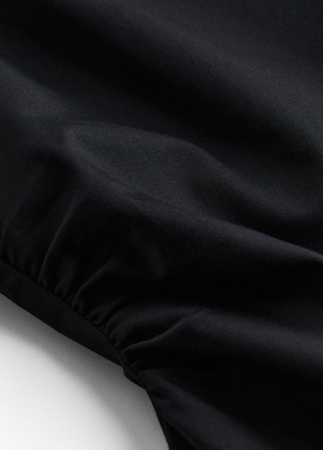 Черное кэжуал платье H&M однотонное