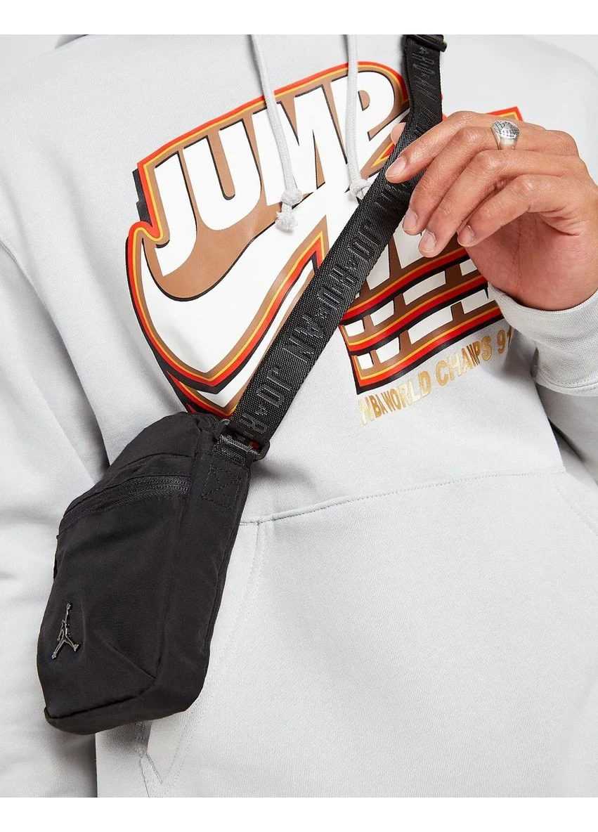 Сумка крос-боді 100% поліестер чорна Nike Nike AIRBORNE FESTIVAL BAG 0,75L (398100653)