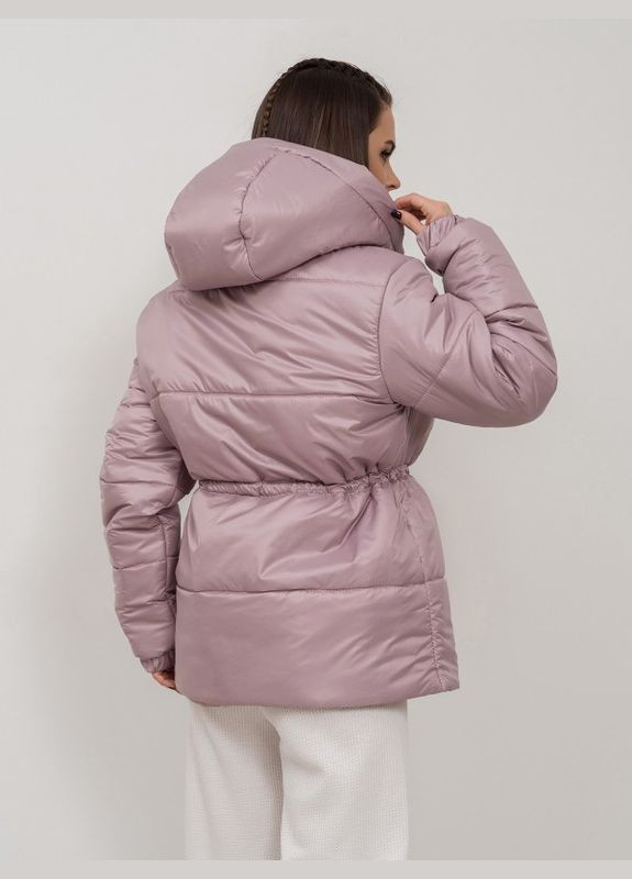 Розовая демисезонная розовая приталенная куртка с капюшоном ISSA PLUS