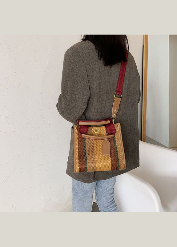 Стильная сумка кросс боди с длинной ручкой золотистая фурнитура No Brand (330618780)