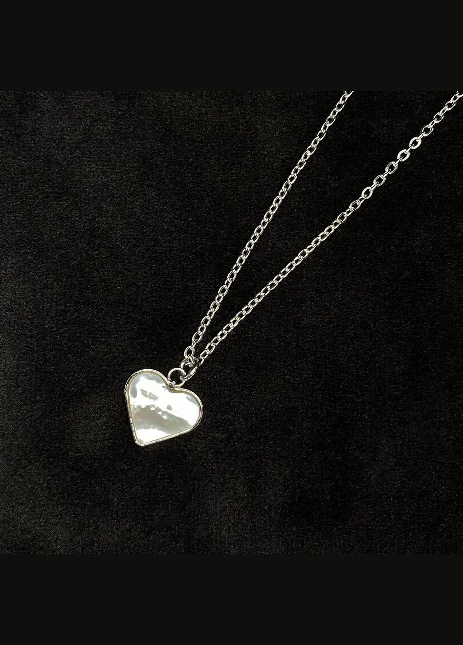 Подвеска на цепочке Сердце перламутровое покрытие, цвет фурнитуры Родий гип-ный сплав d-16х15х2мм L-45-50см No Brand підвіска (302254721)