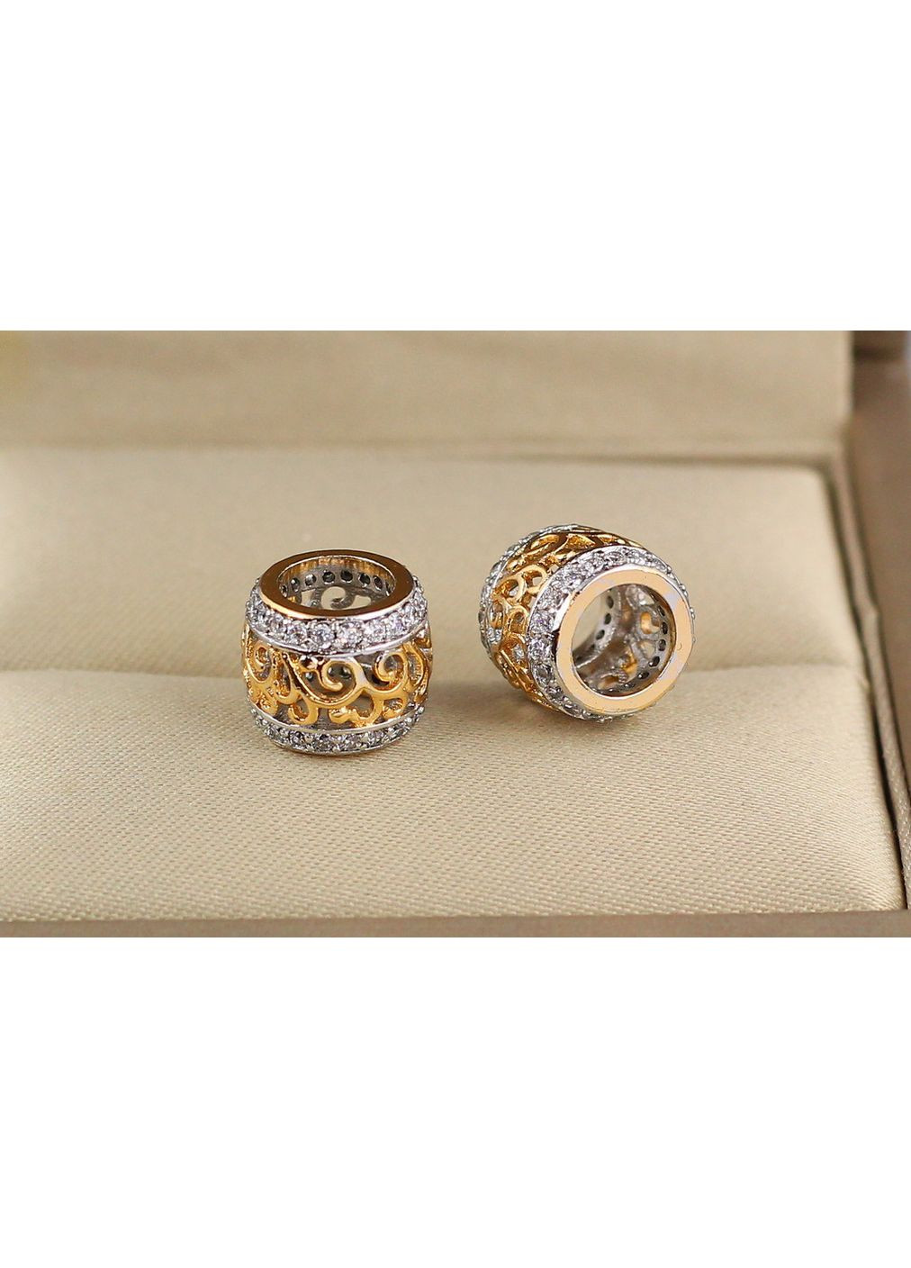 Кулон шарм ажурный узор с родием и фианитами по бокам 8 мм золотистый love-shopping Xuping Jewelry (355799459)