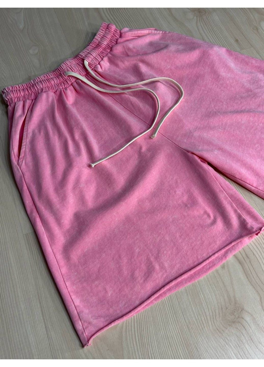 Костюм жіночий De Red 6726 тай-дай футболка з шортами бавовна оверсайз No Brand (331695900)