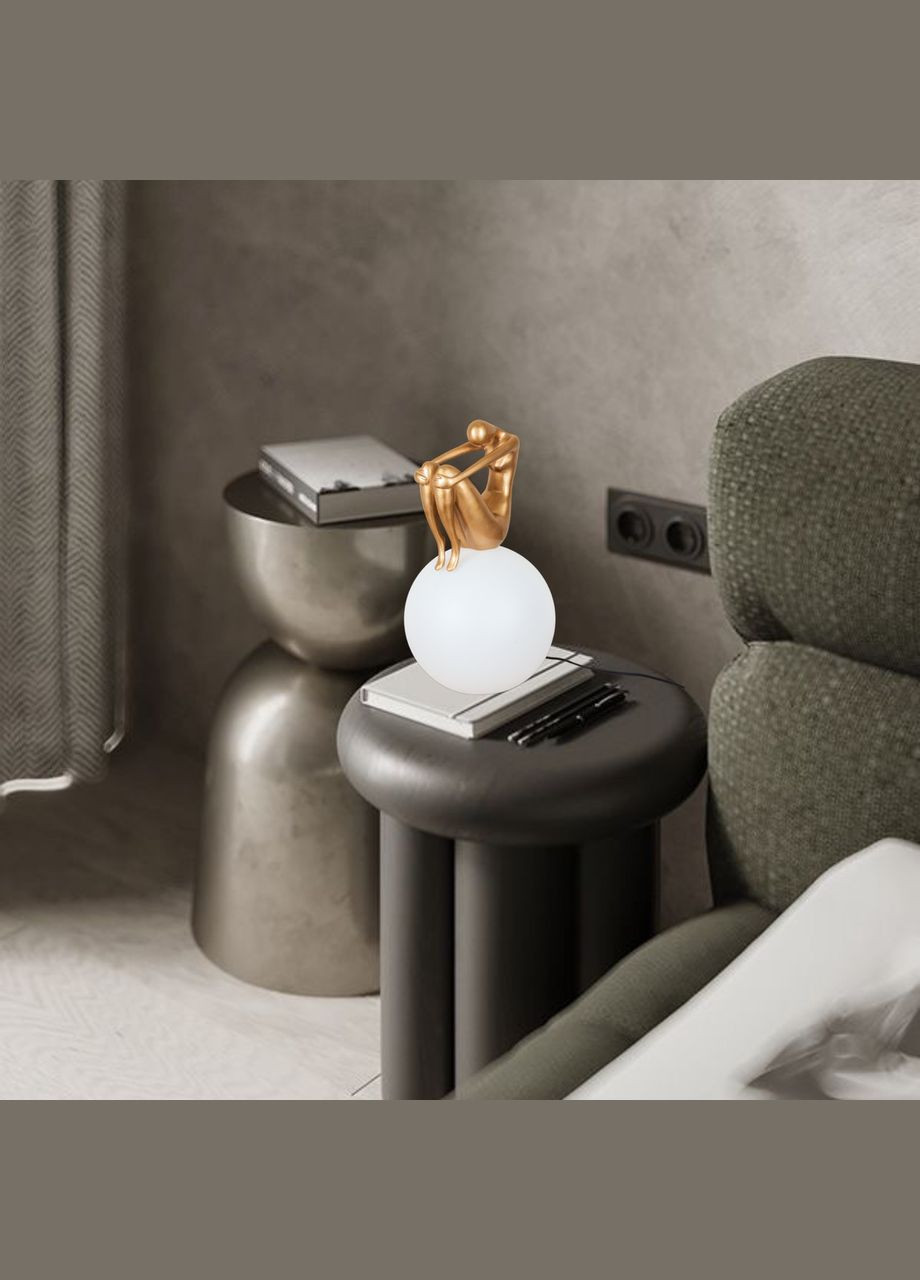 Настільна лампа/нічник з дівчиною на 25см кулі "Lady" (999-001 GD) No Brand (370070252)