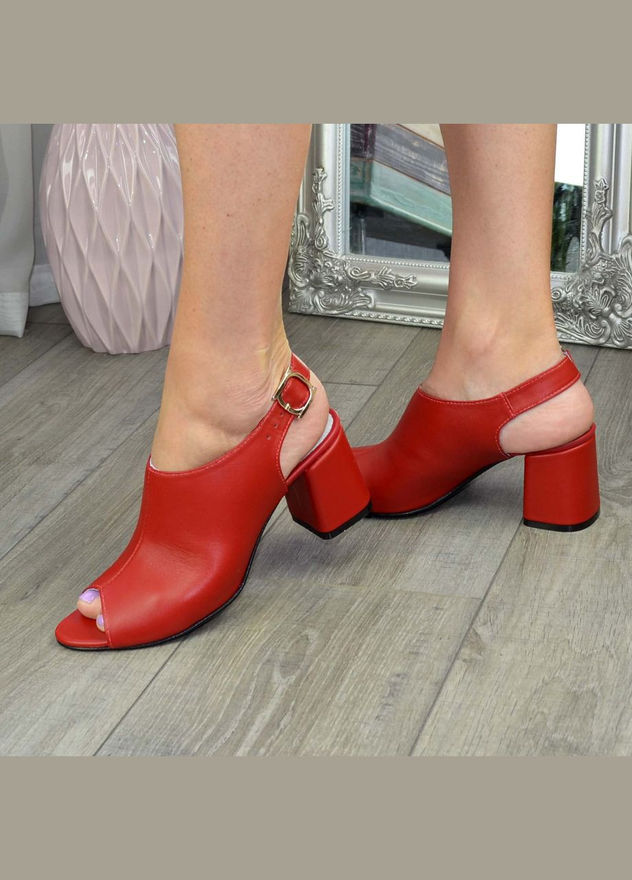 Красные босоножки женские кожаные на каблуке.. 38 размер Vasha para