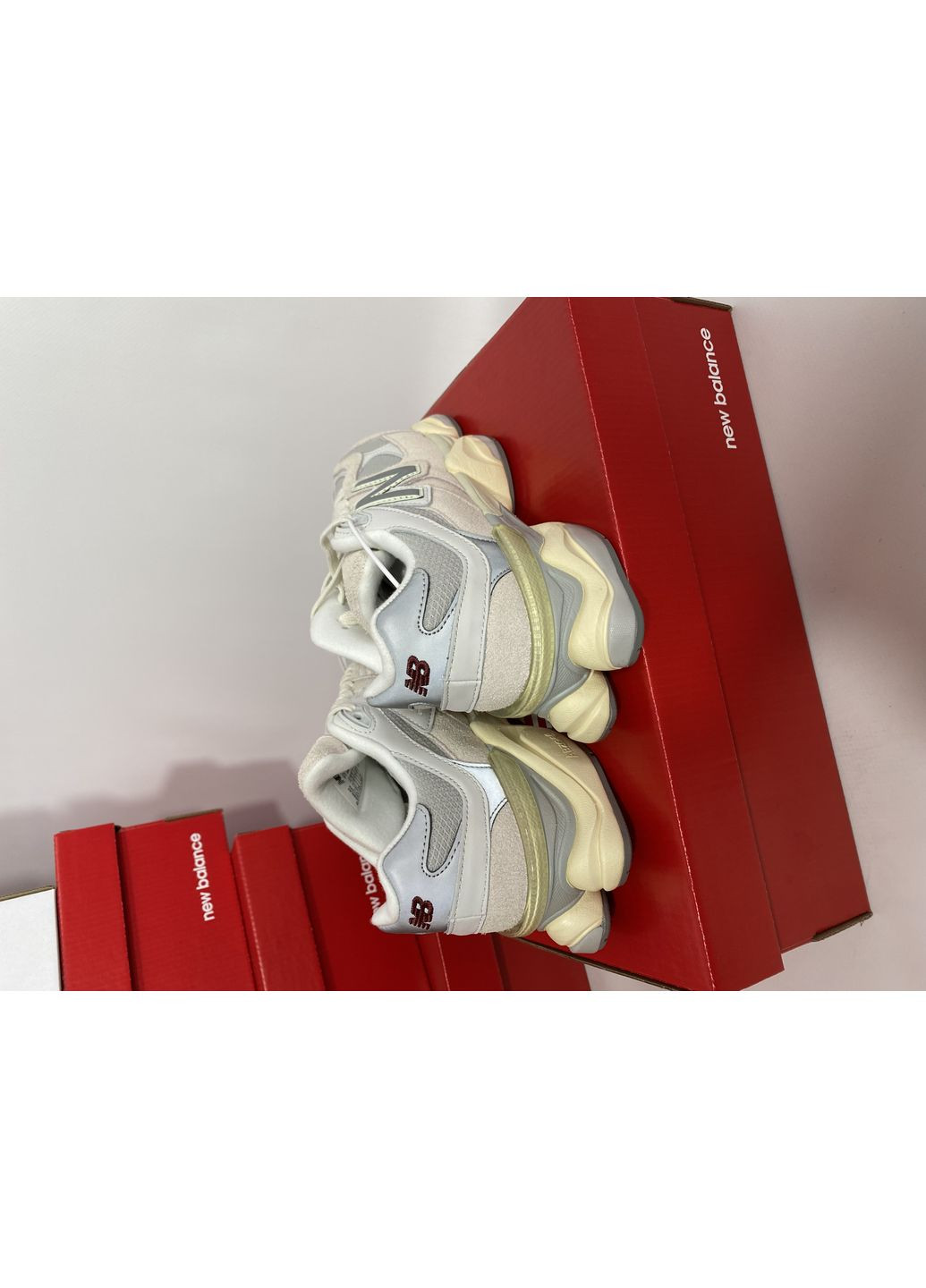 КРОСІВКИ ЖІНОЧІ NEW BALANCE 9060 LIGHT GREY НЬЮ БЕЛАНС 9060 No Brand сірі демісезони (367173824)