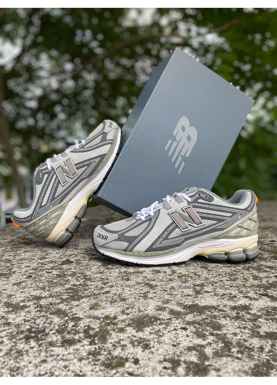 Серые демисезонные кроссовки мужские new balance 1906r x invincible x n.hoolywood grey swan m1906rni нью беланс 1906r No Brand