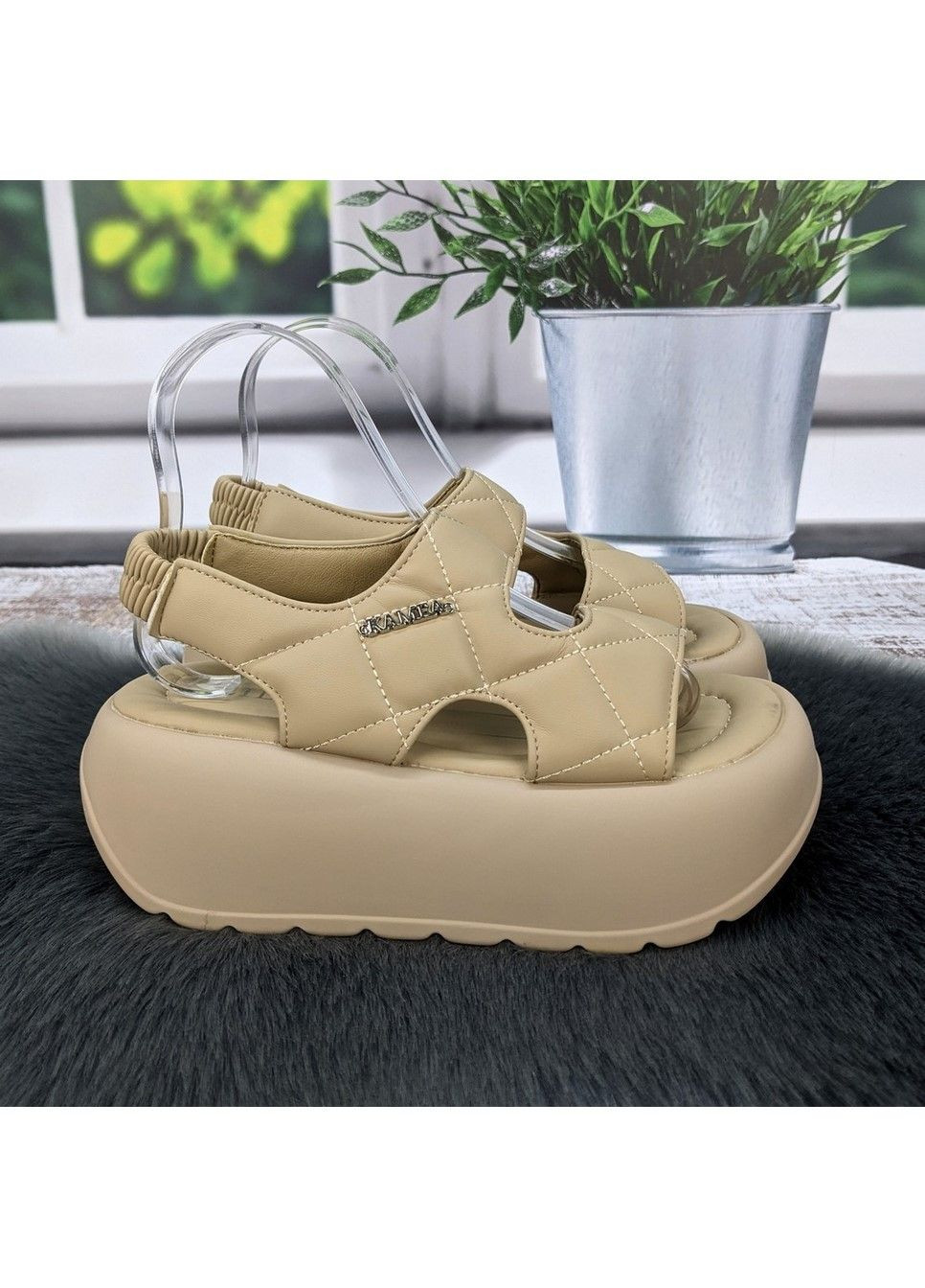 Темно-бежевые босоножки женские эко-кожа на платформе Lilin на резинке