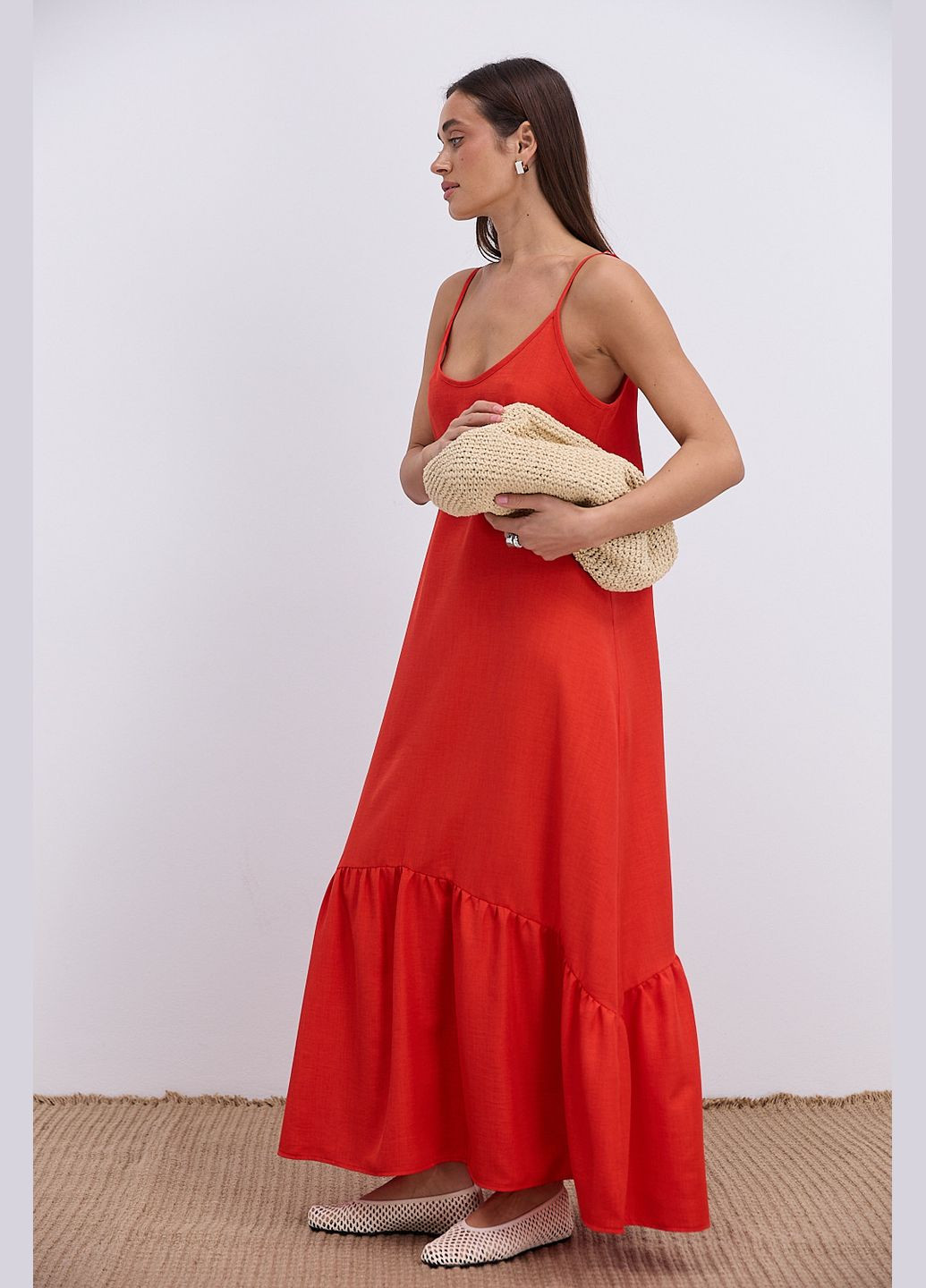 Червона довге літнє плаття червоне з фігурним воланом внизу Arjen