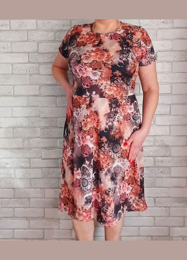 Красивый женский женское платье клеш с коротким рукавом длина миди (принт бежевые розы), вискоза No Brand