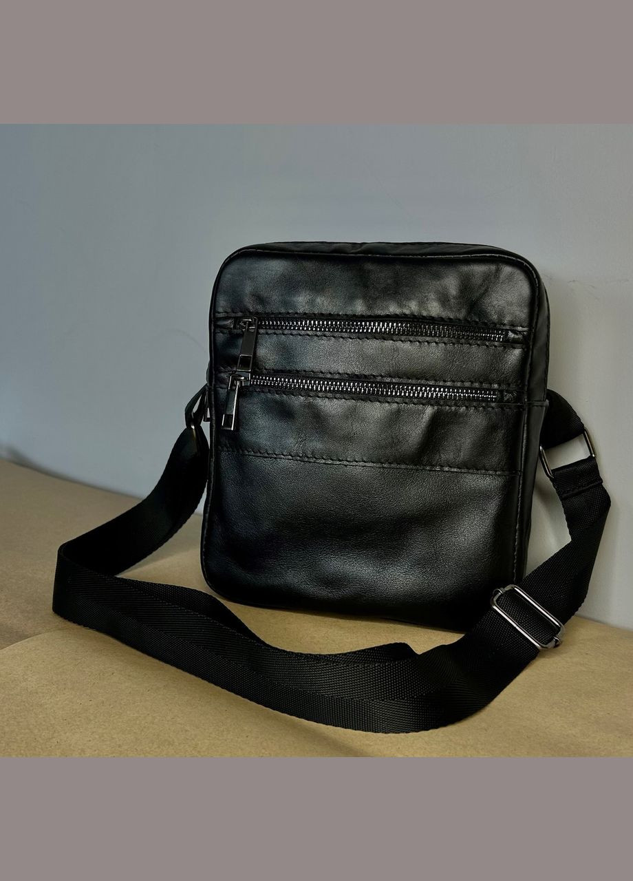 Мужская сумка через плечо глянцевая кожаная черная Детройт Глянец 21х19х5 см, сумка мессенджер кожаная No Brand (333705865)