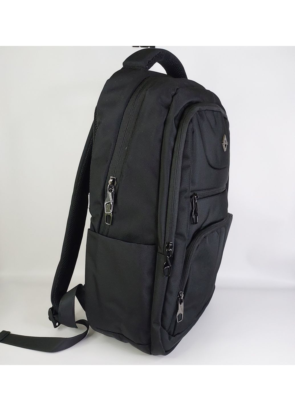 Рюкзак чоловічий з поліестеру 1600D водонепроникний міський для ноутбука 15"6 чорний Gorangd (349821696)