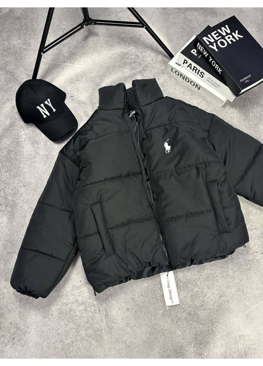 Чорний зимній Пуховик Avanti