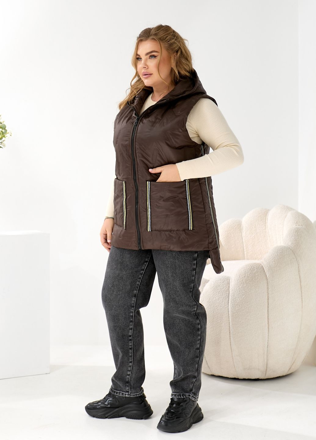 Жилетка жіноча демісезонна подовжена з капюшоном No Brand (364930481)