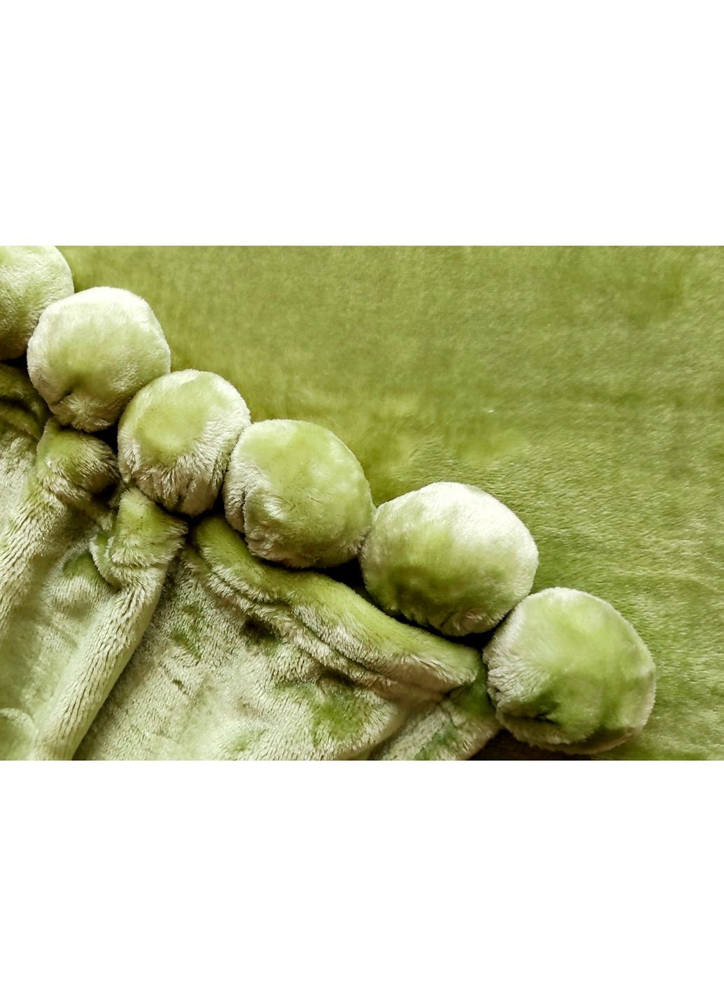Плед хутряний з помпонами Зелений 150 x 200 см Love You (276907304)