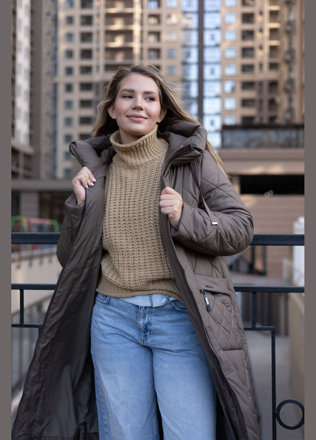 Оливковое зимнее Женское зимнее длинное пальто больших размеров 502852 Delfy