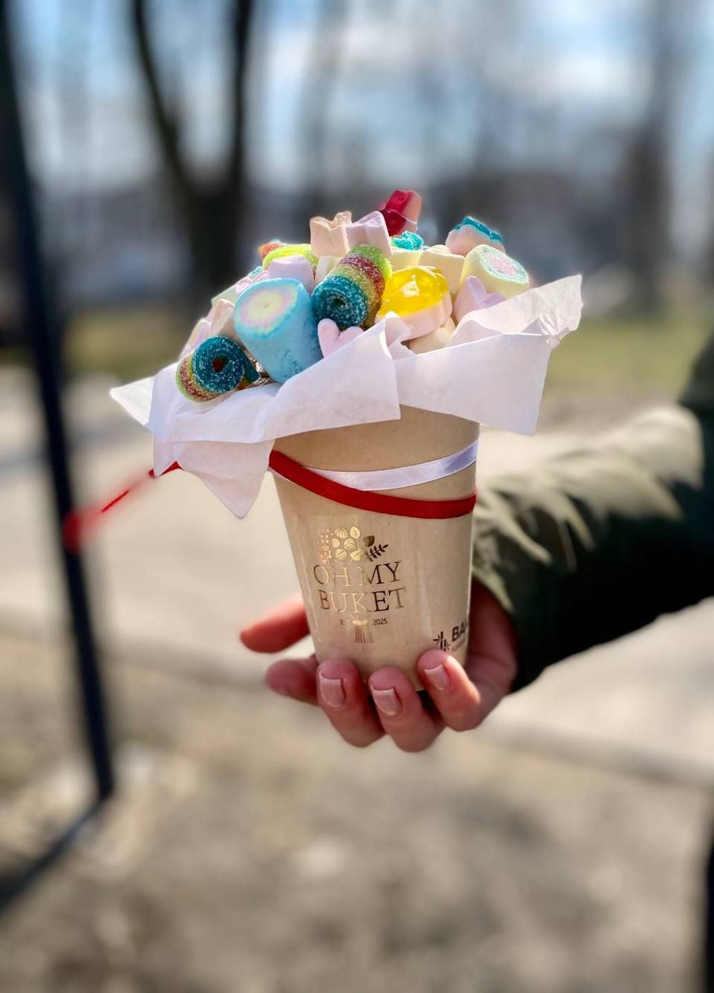 Подарунковий смачний міні-букет з маршмелоу зефіром діаметр 10 см Ohmybuket (343051917)