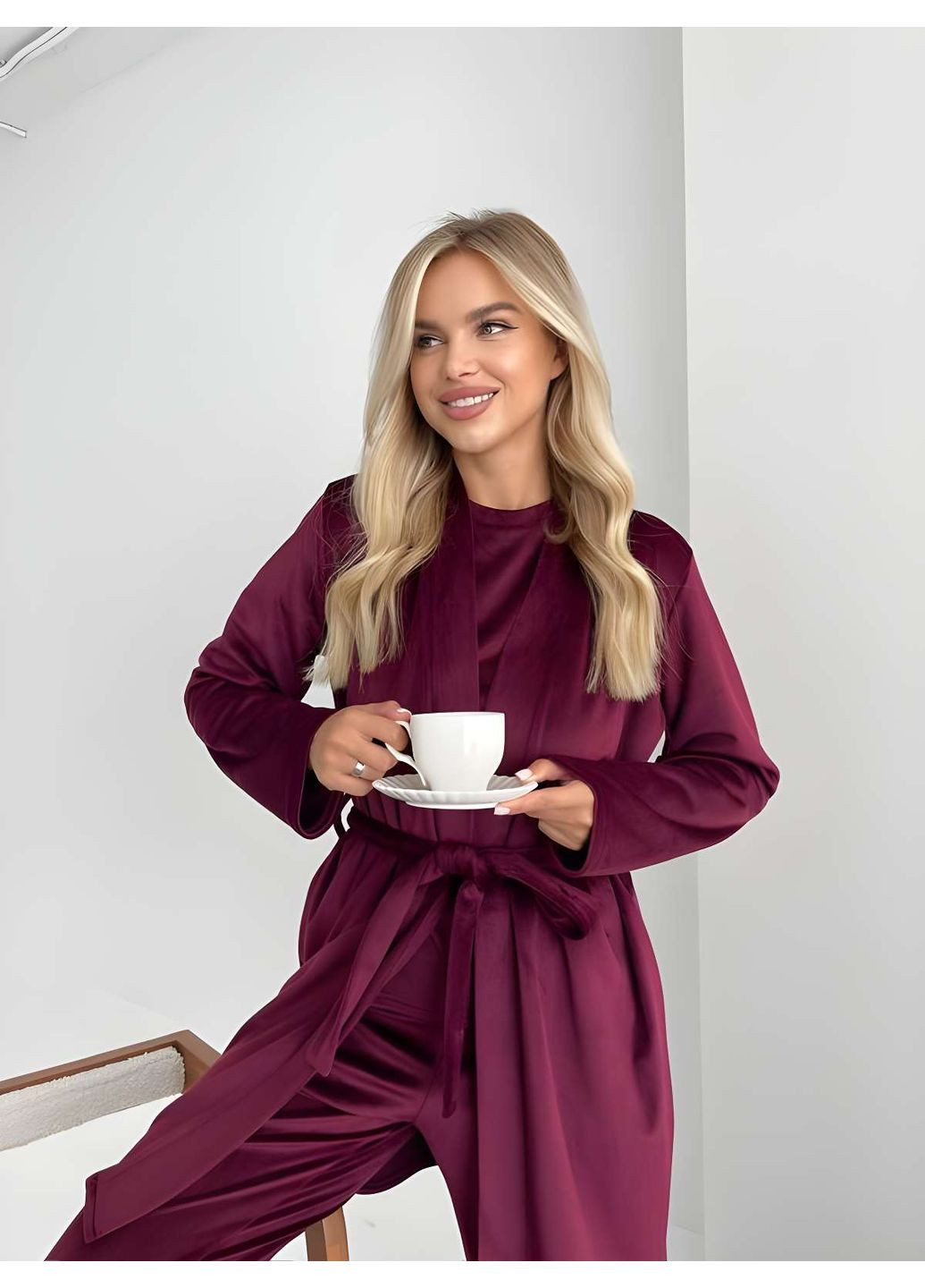 Бордова зимня жіноча велюрова домашня піжама піжамний комплект трійка зі штанами лавандовий бузковий Україна